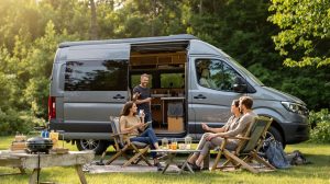 découvrez des conseils d'expert pour optimiser la location de votre camping-car. apprenez à préparer votre véhicule, à fixer des tarifs compétitifs et à attirer les bons locataires grâce à des astuces pratiques et des recommandations essentielles.