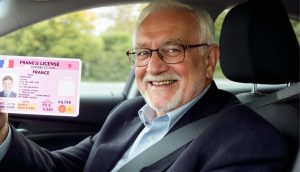 as d'âge limite pour conduire en France ! Découvrez pourquoi l'Hexagone résiste aux règles européennes et privilégie l'évaluation individuelle plutôt que l'âge civil.